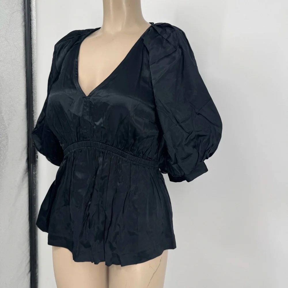 NWT Madewell Shirred Puff-Sleeve Top in Satin in Black